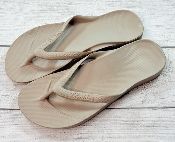 ARCHIES Other - Archies Unisex Flip Flop Sandals Arch Support Comfort Taupe Women’s-8 Men's-7